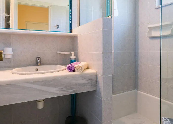 Elite Corfu - Adults Friendly