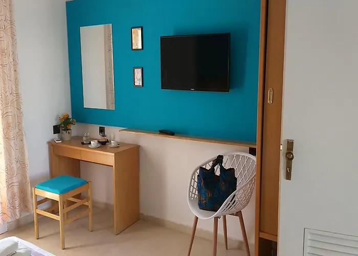 Elite Corfu - Adults Friendly